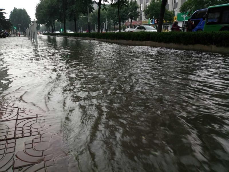 自動(dòng)雷達(dá)水位雨量監(jiān)測(cè)系統(tǒng)，為防汛預(yù)警提供數(shù)據(jù)保障